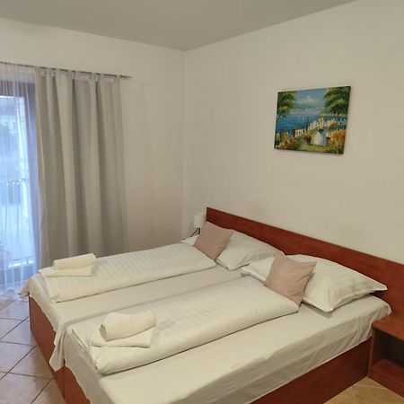Szent Kristof Apartmanhotel Zalaegerszeg Exteriör bild